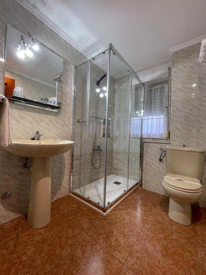 Luarca Zabala Hotel Almuna Bagian luar foto
